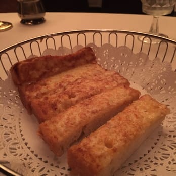 Hy's Steak House - Cheesy Bread - Steakhouses Near Me - Honolulu, Hawaii