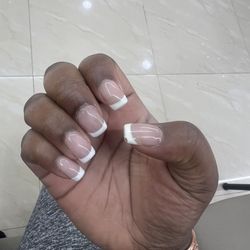 The Nail Lounge & Spa - 3 days old. Had to visit another salon and pay 25 for a new paint job