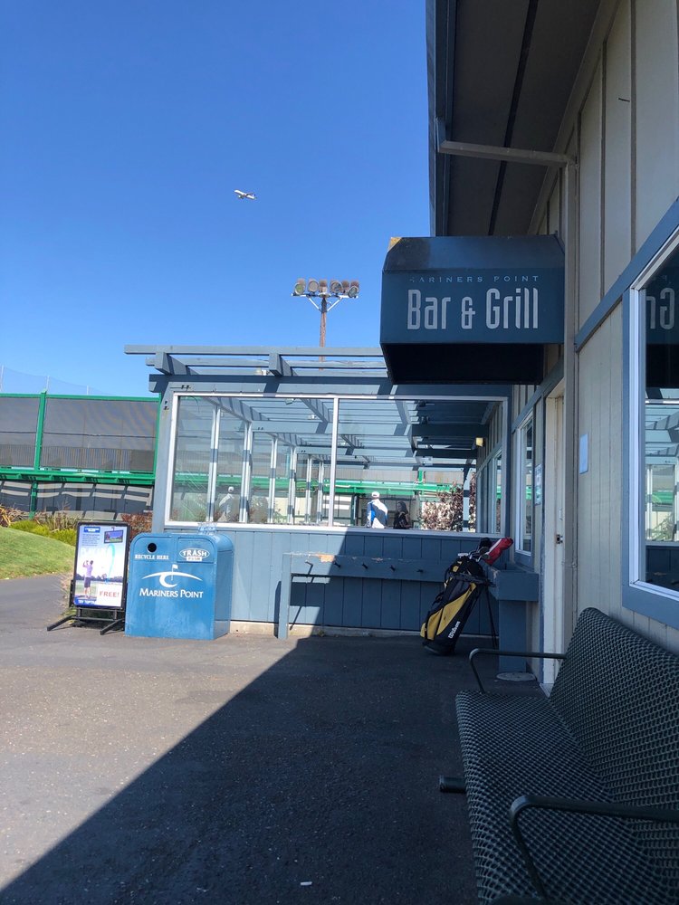 MARINERS POINT BAR & GRILL 2401 E 3rd Ave, Foster City, California