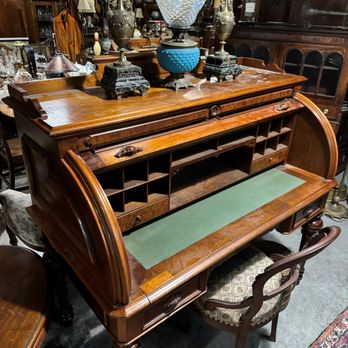 ANTIQ'S - Antiques Near Me - Farmington, Connecticut