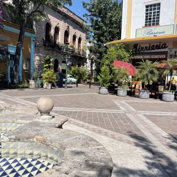 Birriería Las 9 Esquinas - Beautiful Plaza - Jaliscan Near Me - Guadalajara, JAL Birriería Las 9 Esquinas - Beautiful Plaza - Jaliscan Near Me - Guadalajara, JAL