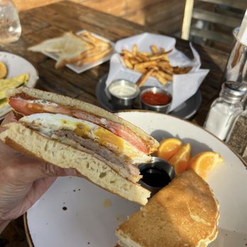 Joe's Cafe - Breakfast & Brunch Near Me - Los Angeles, California