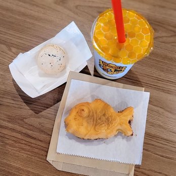 Bumble Tea - Everything pictured here was incredible:  Taro Milk Tea, Cookies and Cream Macaron and Taiyaki with Nutella - Coffee & Tea Near Me - Raleigh, North Carolina