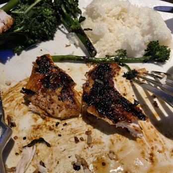 Yard House - Extremely Burnt Chicken. Very Disappointed with the Maui Pineapple Chicken - New American Near Me - Carlsbad, California Yard House - Extremely Burnt Chicken. Very Disappointed with the Maui Pineapple Chicken - New American Near Me - Carlsbad, California
