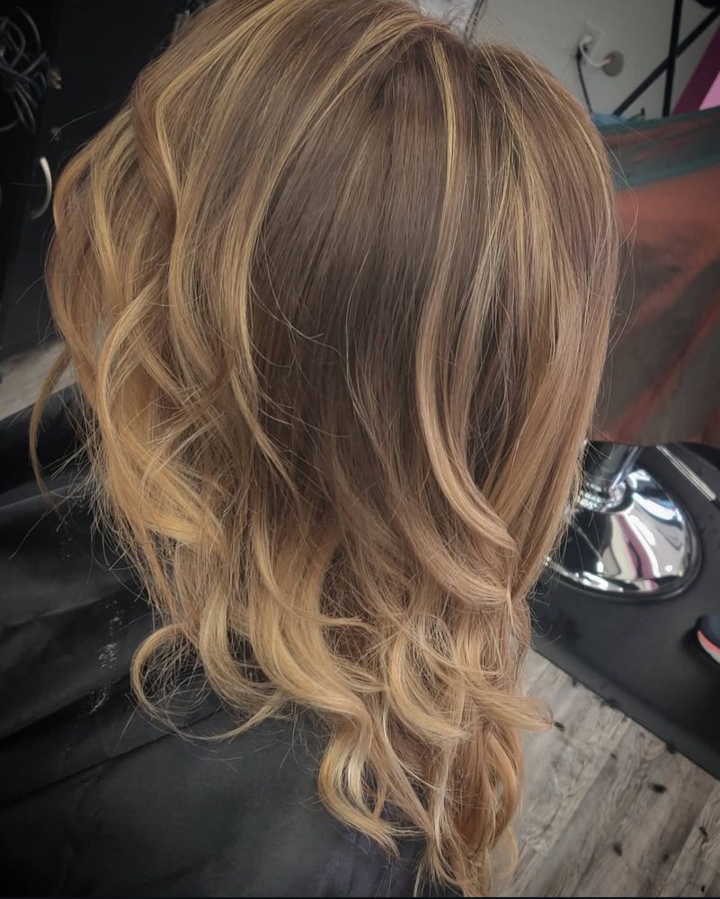 M Hair Studio Logo