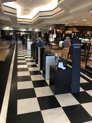 Bloomingdale's by null