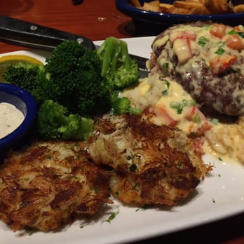 Red Lobster - Crappy crab cakes - Seafood Near Me - Thornhill, Ontario Red Lobster - Crappy crab cakes - Seafood Near Me - Thornhill, Ontario