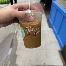 Cold brew with creamer Cold brew with creamer