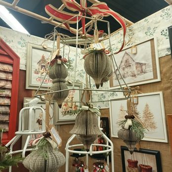 Mimi’s Antiques Attic - Handmade ornaments - Antiques Near Me - Warrenton, Missouri