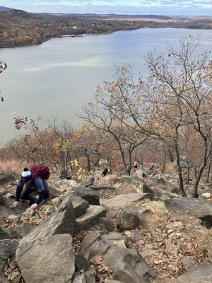 Breakneck Ridge by null