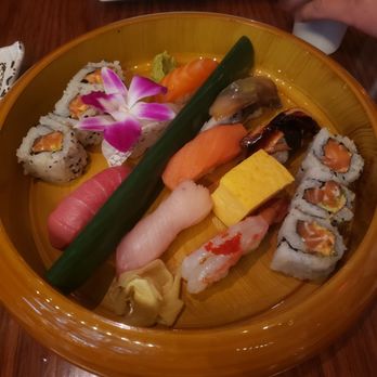 Morimoto - Sushi plate and spicy tuna roll - Japanese Near Me - Las Vegas, Nevada Morimoto - Sushi plate and spicy tuna roll - Japanese Near Me - Las Vegas, Nevada