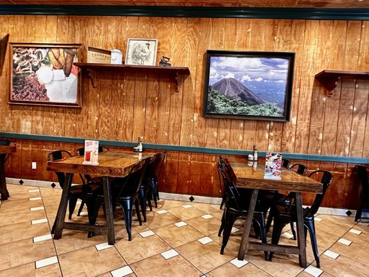 El Salvadoreno by null