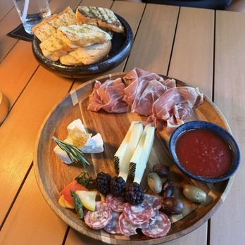 Bar Helios - Seafood Near Me - Orlando, Florida