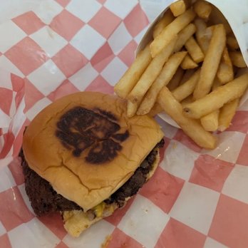 7th Street Burger 86th Street - Burgers Near Me - New York, New York