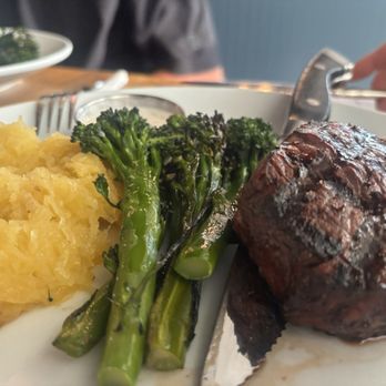 Primrose Table - Filet with broccolini and mash potatoes - Desserts Near Me - Murfreesboro, Tennessee Primrose Table - Filet with broccolini and mash potatoes - Desserts Near Me - Murfreesboro, Tennessee