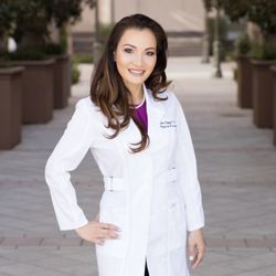 Beautiful Med Spa - Las Vegas- Summerlin. Best Injector. Top Aesthetic provider. Licensed Physician Assistant.