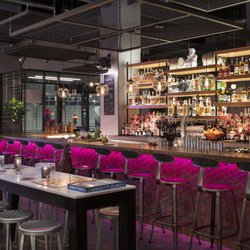 Moxy Chicago Downtown