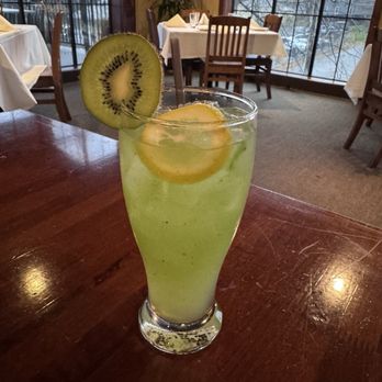 Sutter Street Steakhouse - Seasonal Fresh Fruit Lemonade (kiwi + passion fruit) - Steakhouses Near Me - Folsom, California