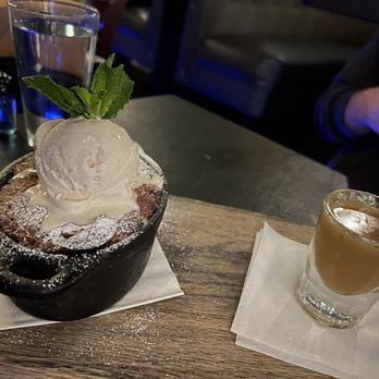 Morrison - Butterscotch Bread Pudding with horchata Ice cream - Gastropubs Near Me - Los Angeles, California Morrison - Butterscotch Bread Pudding with horchata Ice cream - Gastropubs Near Me - Los Angeles, California