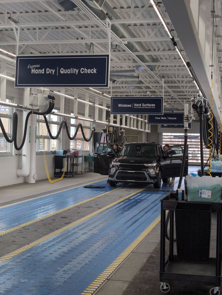 CHARLIE’S CAR WASH Updated August 2024 1251 SW Ashworth Pl, Topeka