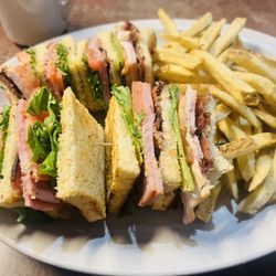 Driftwood Cafe - The Club Sandwich