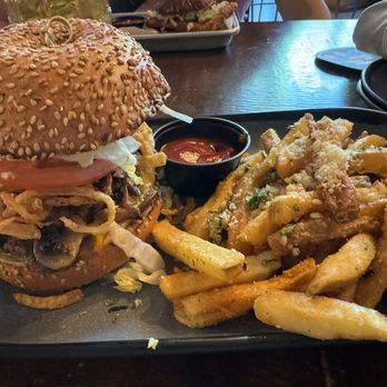 Pedal Haus Brewery - Classic burger with mushrooms - Breweries Near Me - Tempe, Arizona