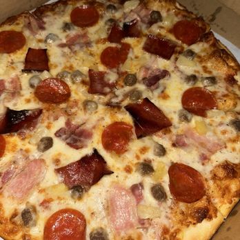 LA West BBQ - LA West Pizza but replaced salami with pineapple - Barbeque Near Me - San Fernando Valley, California