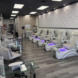 Hope Spa & Nails - Come do your nails with us !!