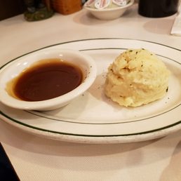 Side of mash tater and gravy