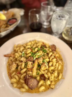 Lola's Lakehouse by null