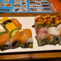 Mix of rolls. Very nice presentation!