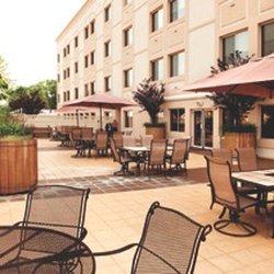 The Bristal Assisted Living - Lynbrook - Outdoor Courtyard