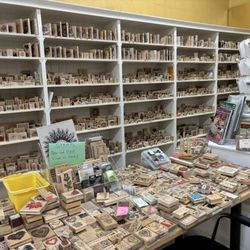 Hollo's Papercraft Store