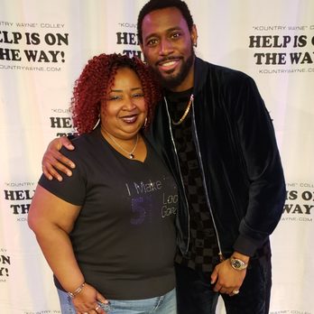 Raleigh Improv - With the Headliner of the evening Kountry Wayne - Comedy Clubs Near Me - Cary, North Carolina Raleigh Improv - With the Headliner of the evening Kountry Wayne - Comedy Clubs Near Me - Cary, North Carolina