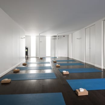 Qee - Salle de Yoga - Yoga Near Me - Paris, 75