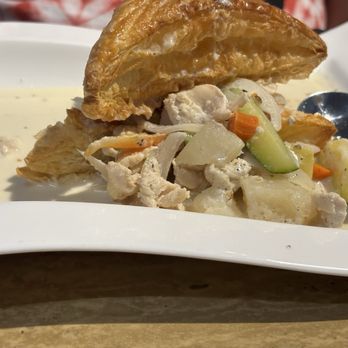 Tiny Pyramid - Lao Pot Pie - Cafes Near Me - Honolulu, Hawaii
