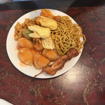 Happy Garden Chinese Restaurant - buffet plate - Chinese Near Me - Harrison, Ohio Happy Garden Chinese Restaurant - buffet plate - Chinese Near Me - Harrison, Ohio