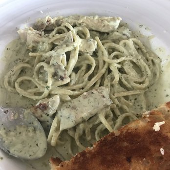 Foster's Kitchen Waikoloa - Pesto pasta - American Near Me - Waikoloa, Hawaii