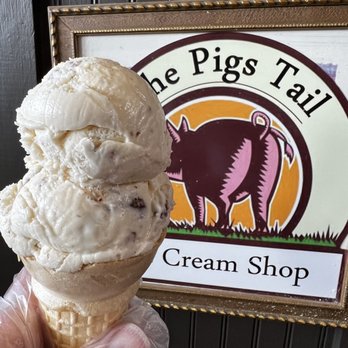 CADIZ Antique Mall - Best ice cream inside the Cadiz antique mall - Antiques Near Me - Cadiz, Kentucky
