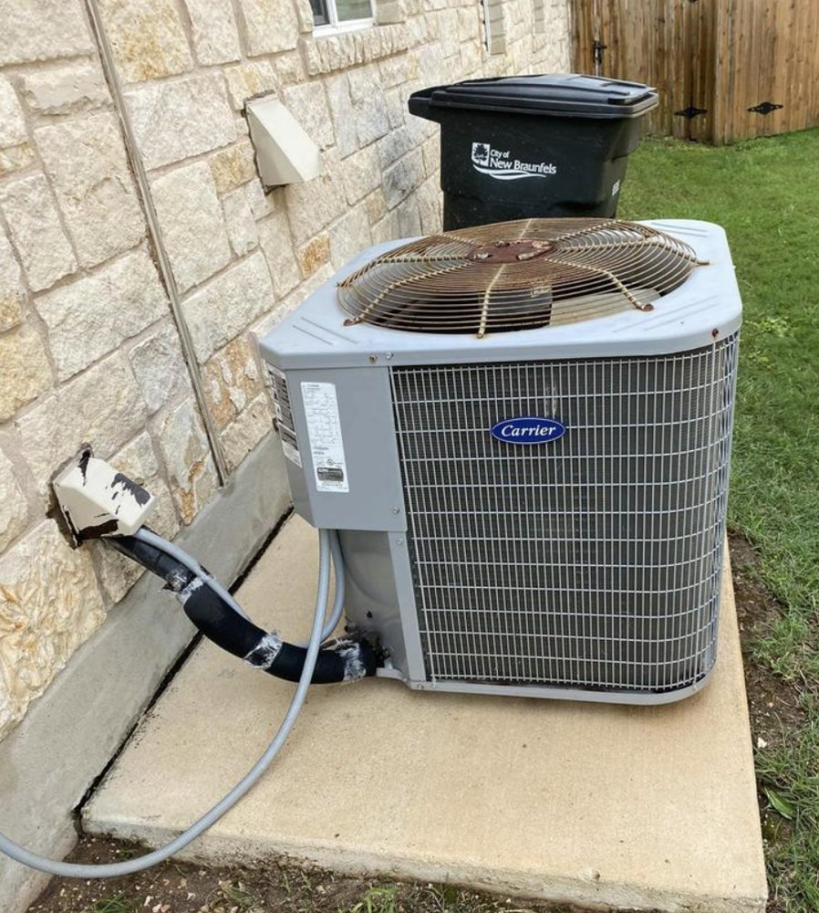 Slide of Caledonia Cleaning Services