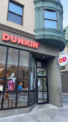 Dunkin' by null