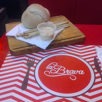 La Brava - Cafeteria Near Me - Villa Ballester, C