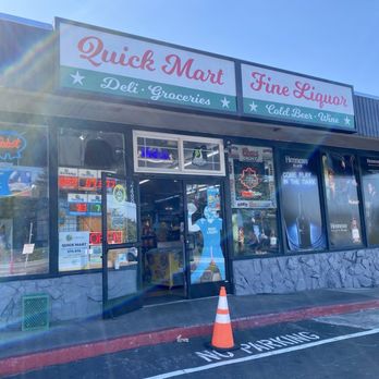 Quick Mart - Front entrance - Convenience Stores Near Me - Pacifica, California