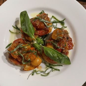 Il Gatto - Bruschetta - Italian Near Me - La Habra, California Il Gatto - Bruschetta - Italian Near Me - La Habra, California