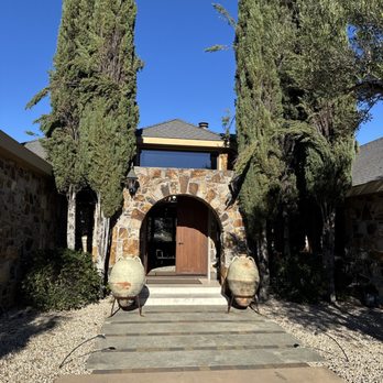 Cardinale Winery - Wine Tasting Room Near Me - Oakville, California