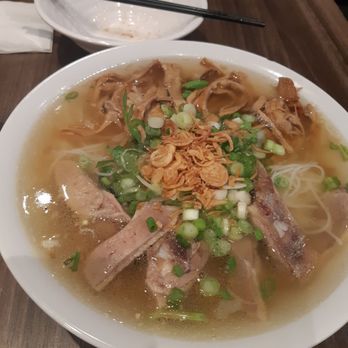 Pho Metro - Duck and bamboo soup upon arrival. - Vietnamese Near Me - Thornhill, Ontario