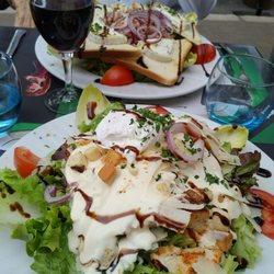 Le Mirabeau - The Caesar salad with chicken