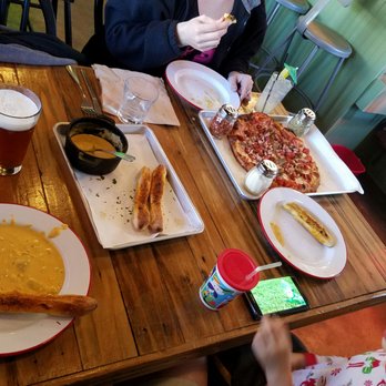 Old County Inn - Pizza Near Me - Pine, Arizona