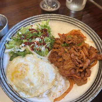 Damasita - Jeyuk Deopbap - Spicy Pork Rice Bowl - Korean Near Me - Dallas, Texas Damasita - Jeyuk Deopbap - Spicy Pork Rice Bowl - Korean Near Me - Dallas, Texas