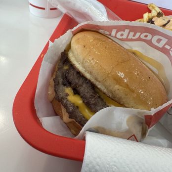 In-N-Out Burger - Double double extra toasted bun - Burgers Near Me - Woodland, California In-N-Out Burger - Double double extra toasted bun - Burgers Near Me - Woodland, California